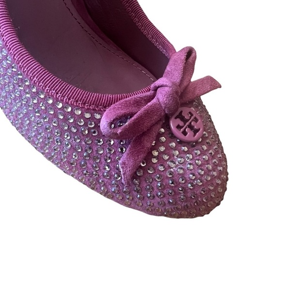 TORY BURCH Phoenix Soho Lux Suede Crystal Jeweled Conceria Cameo Pumps - Picture 6 of 8